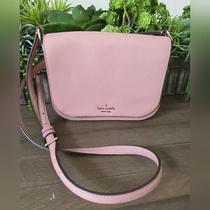 Kate Spade Laurel Way Large Carsen Crossbody In Dusty Peony Saffiano Leather